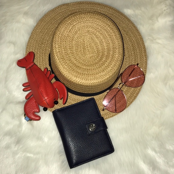 Tory Burch Navy Passport holder - Picture 1 of 5